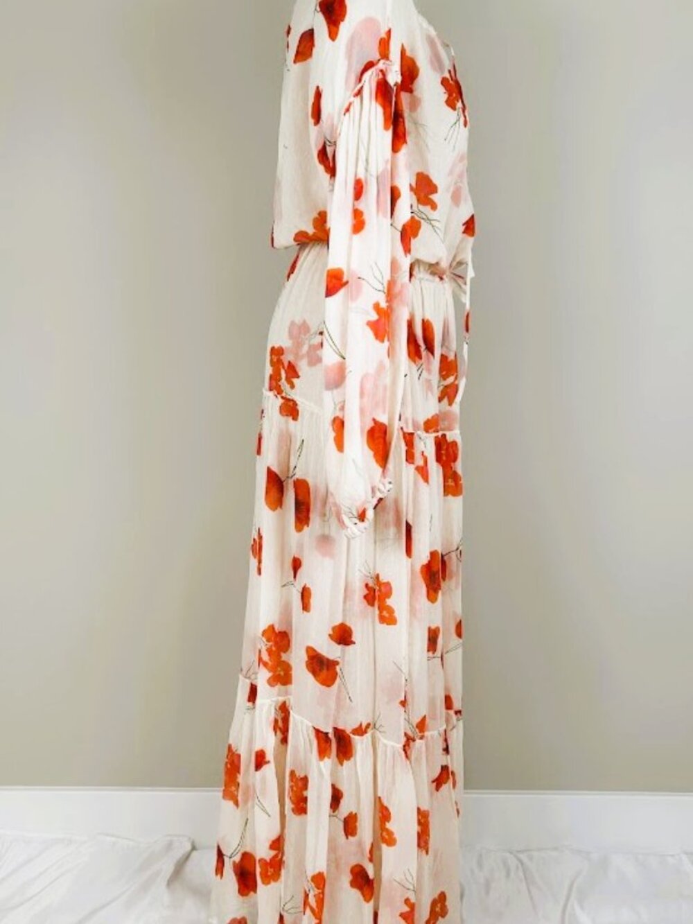 NWT Reformation The Collection Silk Cambridge Dress in Doyle - Size M - Picture 9 of 12